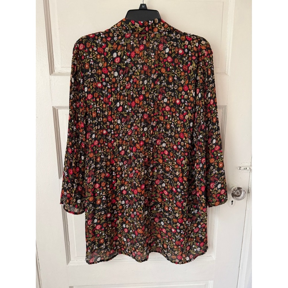 Sunny Leigh Colorful Floral Pleated Peasant Top Button Down Slit Flutter Sleeve - Picture 8 of 13